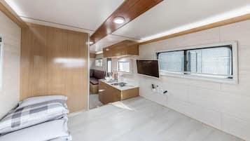 Basic Room, 1 Bedroom (Caravan1) | Free WiFi