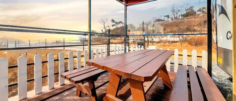 Basic Room, 1 Bedroom (Caravan6) | Free WiFi