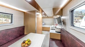 ห้องเบสิก, 1 ห้องนอน (Caravan6) | Wi-Fi ฟรี