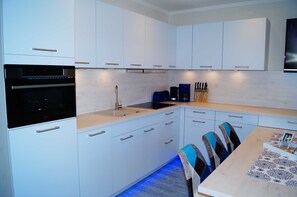 Fridge, microwave, oven, dishwasher