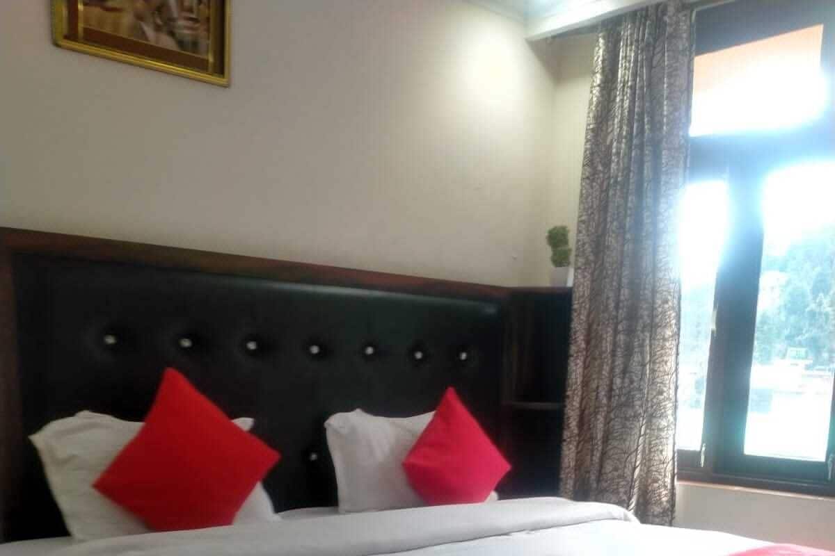 Super Deluxe Room | Free WiFi, bed sheets