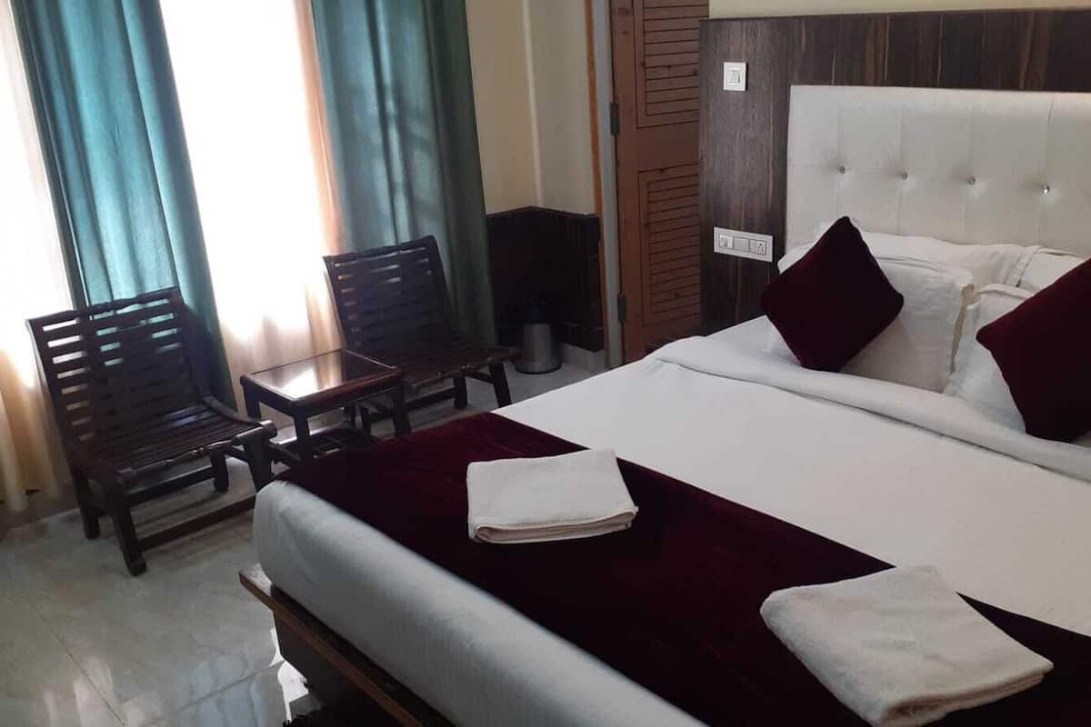 Deluxe Double Room | Free WiFi, bed sheets