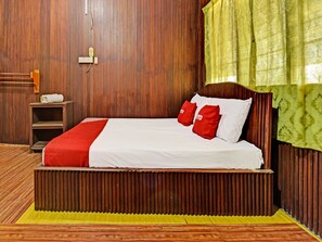 Habitación doble estándar | Escritorio, wifi gratis y ropa de cama