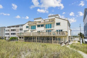 Exterior - Beach Villas A & B 6BR/4BA Oceanfront Condo in Cherry Grove (North Myrtle Beach)