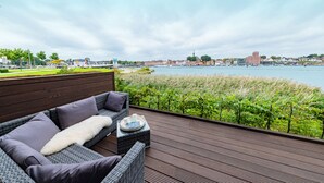 Condo | Quang cảnh mặt nước