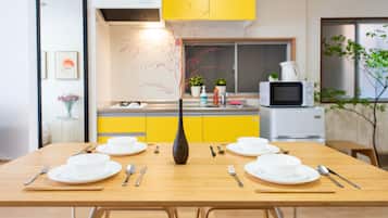 Apartment, Non Smoking | Private kitchenette | Fridge, microwave, stovetop, electric kettle