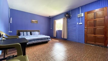 Desk, free WiFi, bed sheets
