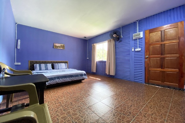 Deluxe Double Room | Desk, free WiFi, bed sheets