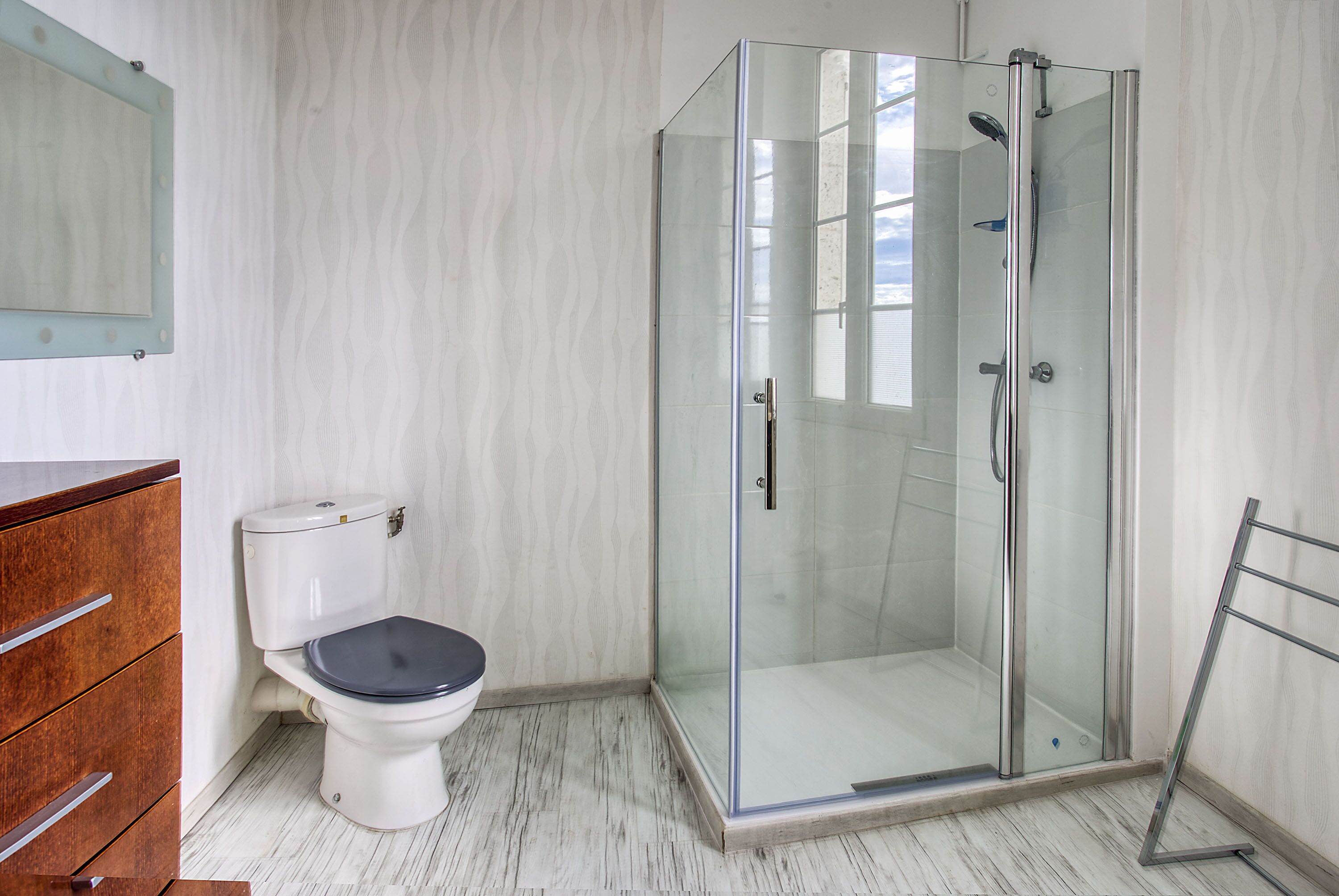 Shower, eco-friendly toiletries, hair dryer, towels