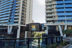 Exterior - Circle on Cavill – 2 Bed Ocean Views, SPA — Q Stay (Surfers Paradise)