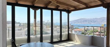 Departamento, 2 habitaciones, Terraza, vista al mar | Vista del balcón