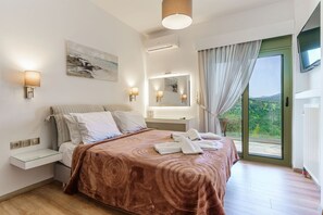 4 makuuhuonetta, ilmainen Wi-Fi, vuodevaatteet