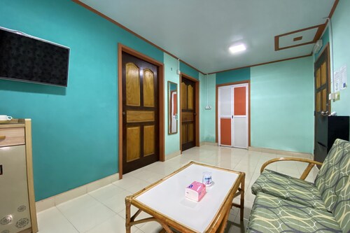 OYO 90286 Yuna Bamboo Rest & Stay