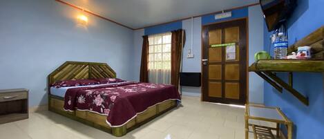 Desk, free WiFi, bed sheets