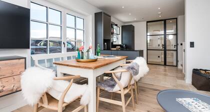 The great style mix of cool design pieces and Scandi style is responsible for this.