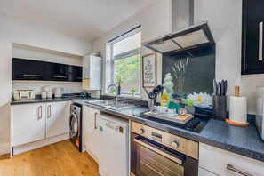 Fridge, microwave, oven, stovetop