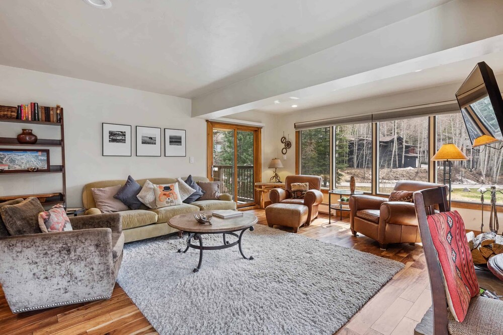 Fallridge 205 - Bright Three Bedroom