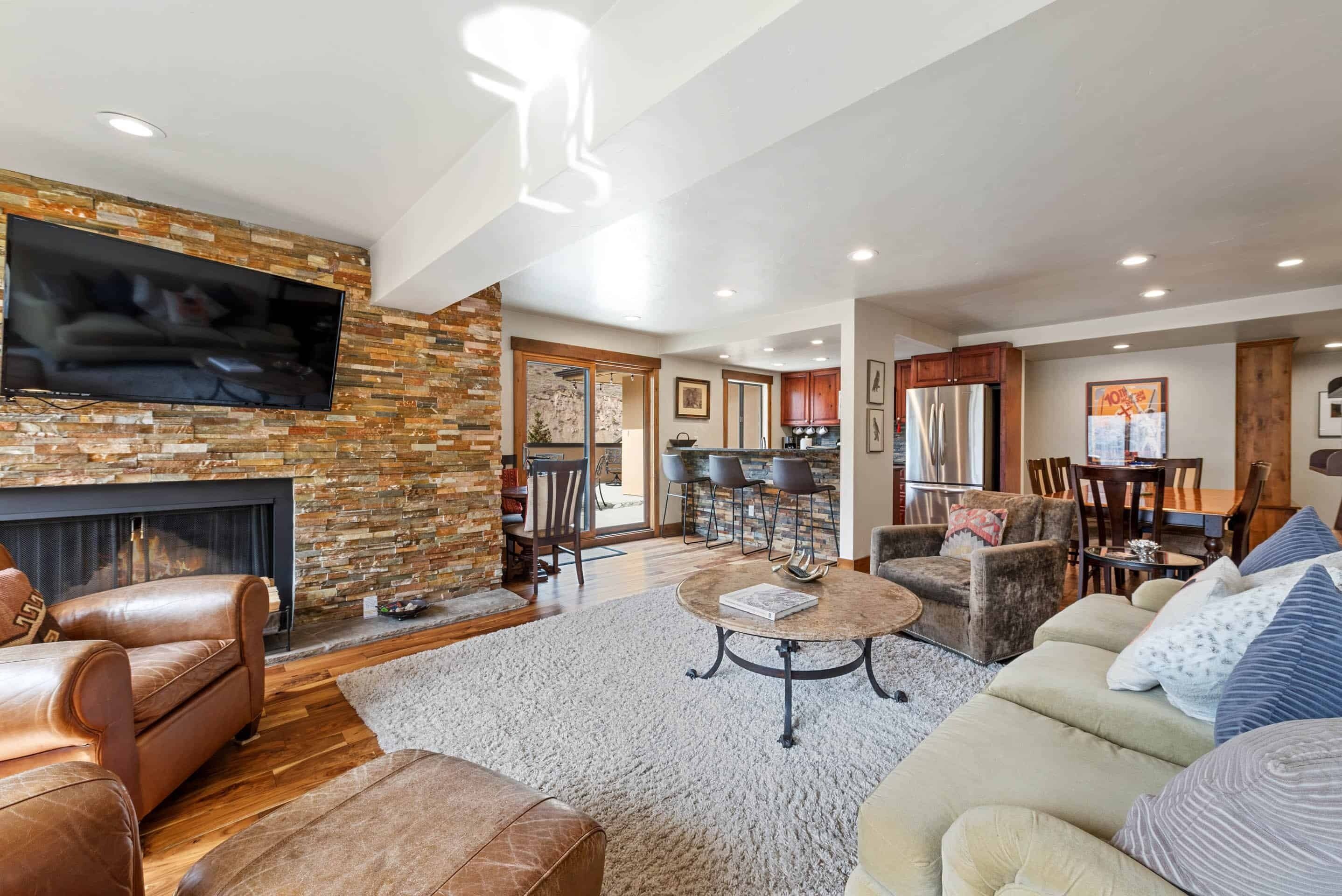 Fallridge 205 - Bright Three Bedroom