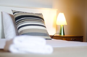 2 Schlafzimmer, Reisekinderbett, kostenloses WLAN