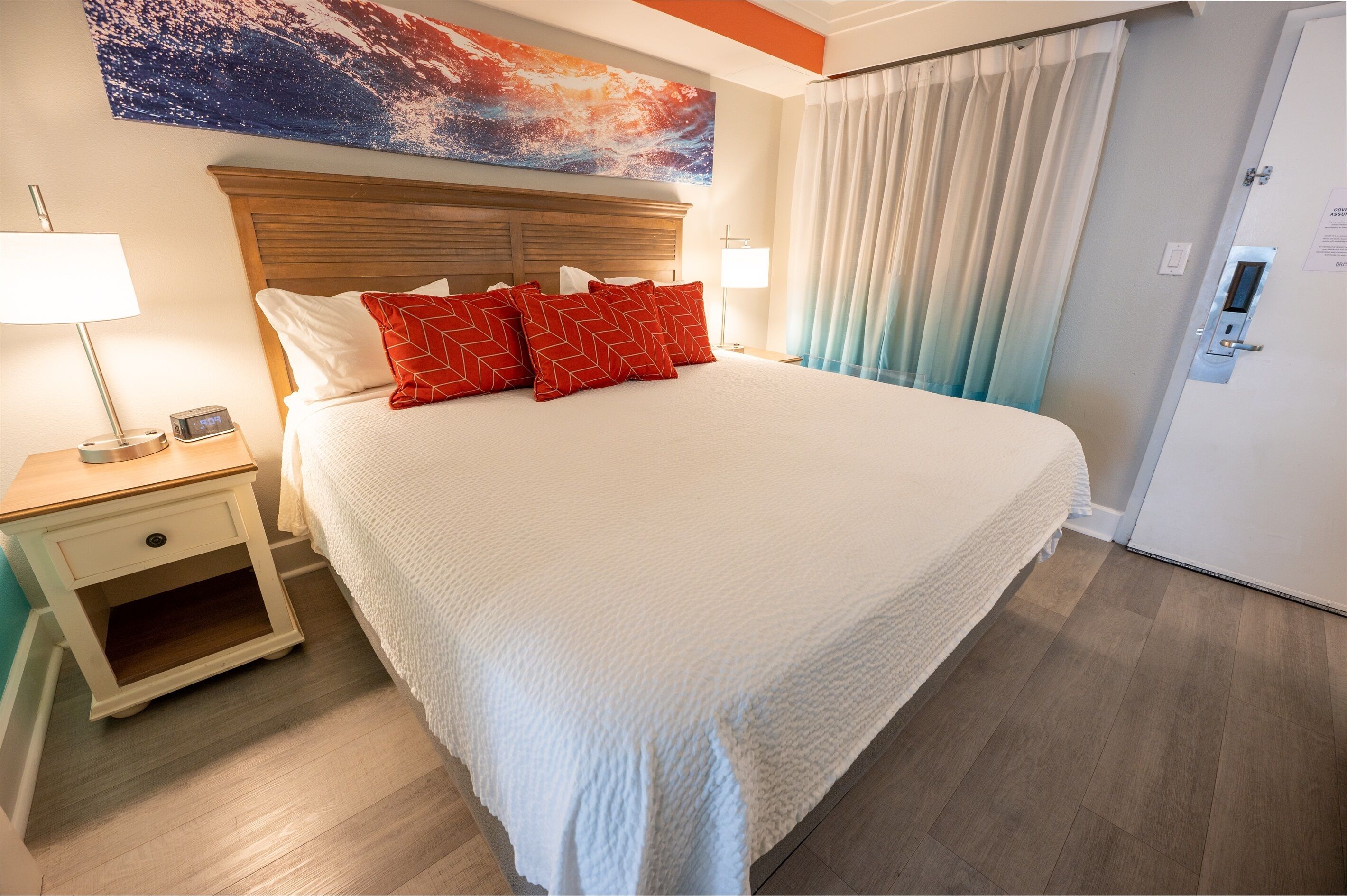 Newly Remodeled Grand Cayman Honeymoon Suite,Pools