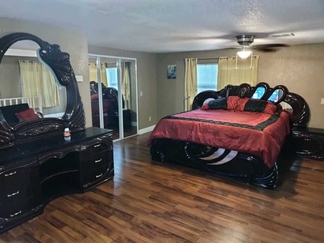 Lutz Lake Resort Style House