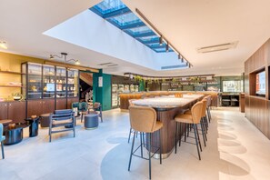 Bar (en el alojamiento)