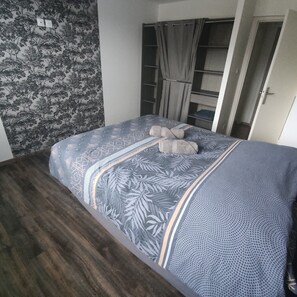 3 chambres, Wi-Fi, literie fournie