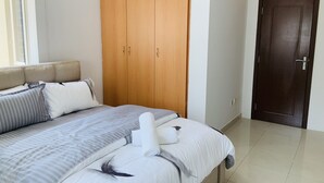 Basic Room, 1 King Bed - Classic One Bedroom (Dubai)