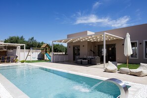 Piscine extérieure, piscine chauffée