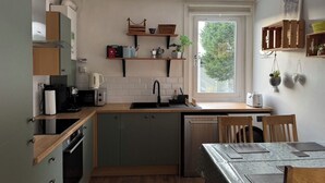 Unclassified image, 3 of 35, button - Maria - Nice quiet city center apartment. (Edinburgh)