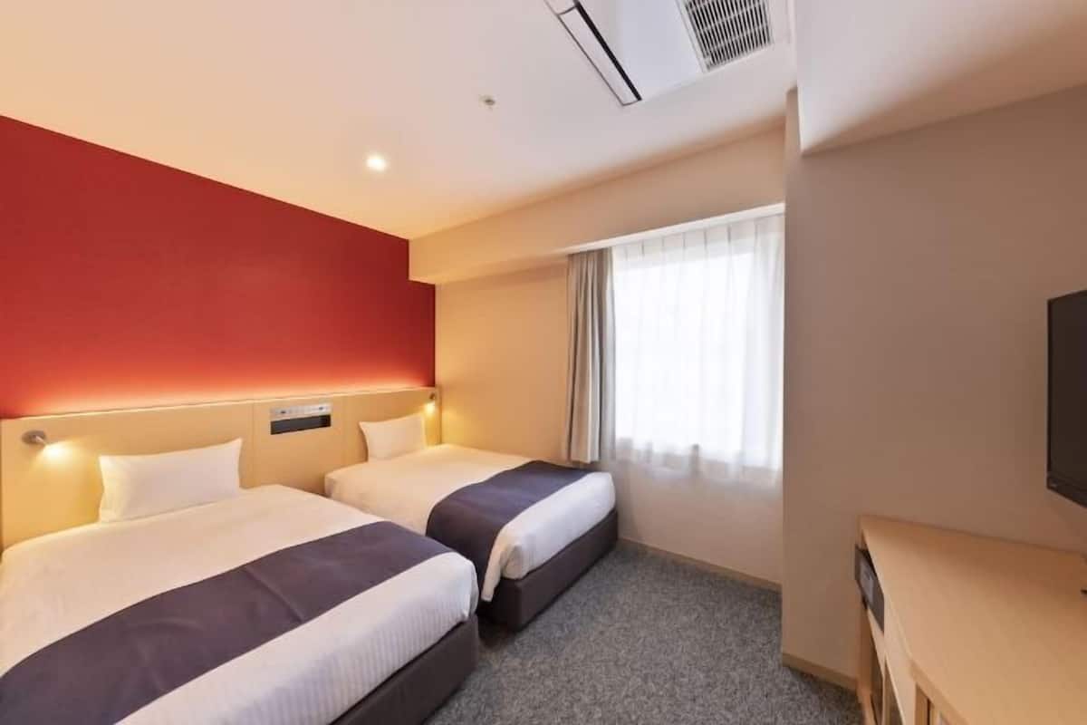 In-room safe, desk, iron/ironing board, free WiFi