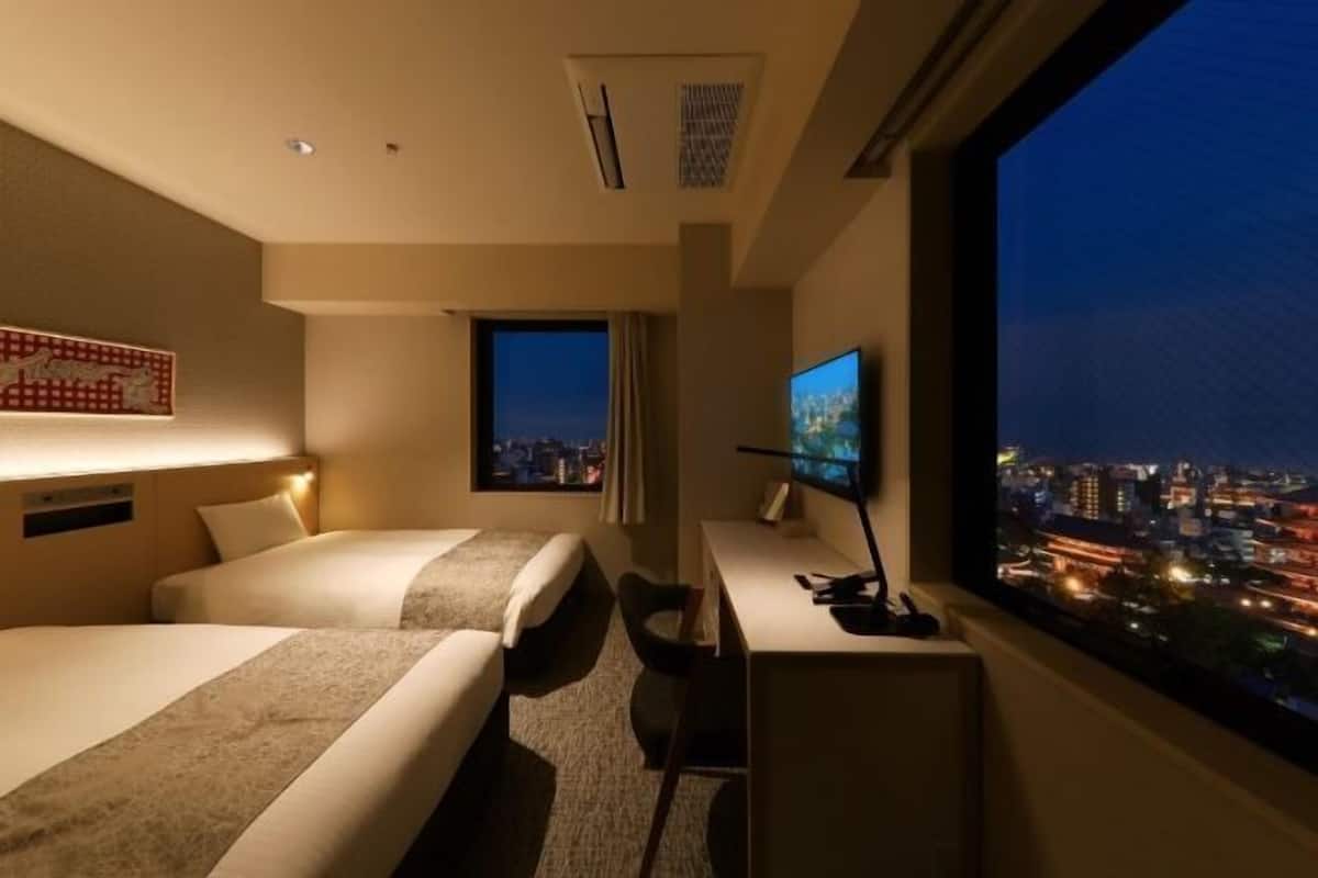 In-room safe, desk, iron/ironing board, free WiFi