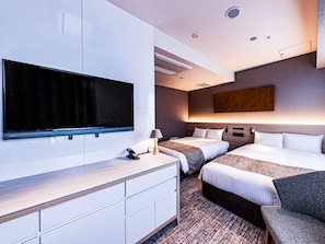 In-room safe, desk, soundproofing, iron/ironing board - The Kanzashi Tokyo Asakusa (Tokyo)