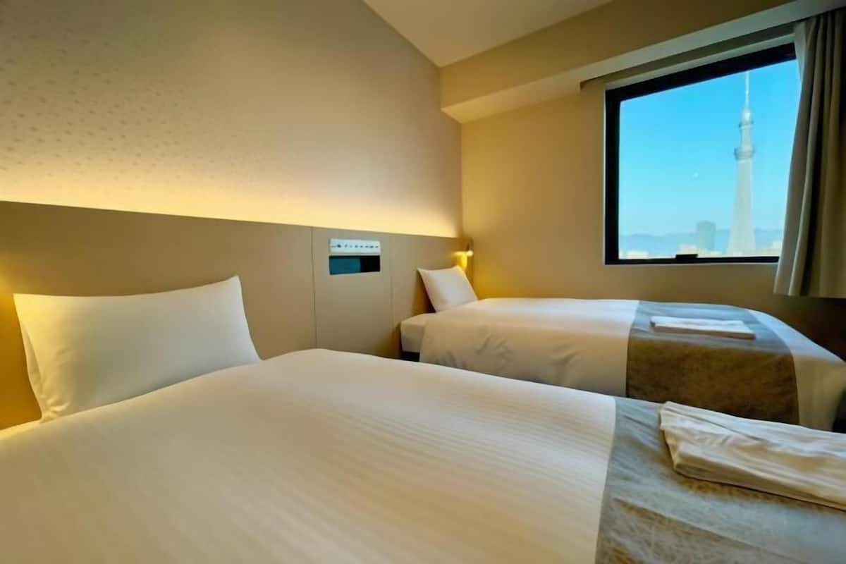 In-room safe, desk, iron/ironing board, free WiFi