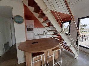 Dining - Le Haut de la Dune, 50m from the sea, Nordic bath and garden (Plouescat)