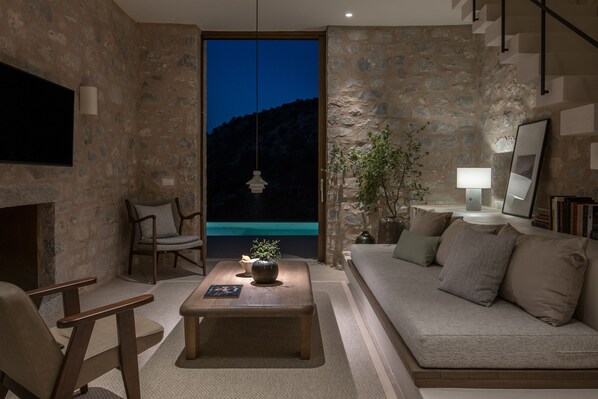 32-Zoll-Smart-TV mit Satellitenempfang, Fernseher