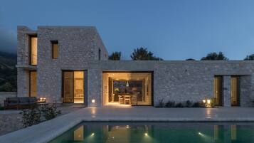 2 outdoor pools, pool umbrellas, pool loungers