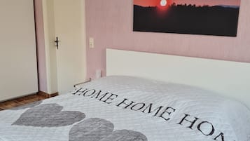 1 bedroom, travel crib, free WiFi, bed sheets