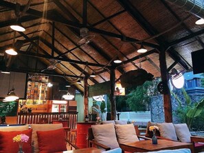 Bar (en el alojamiento)