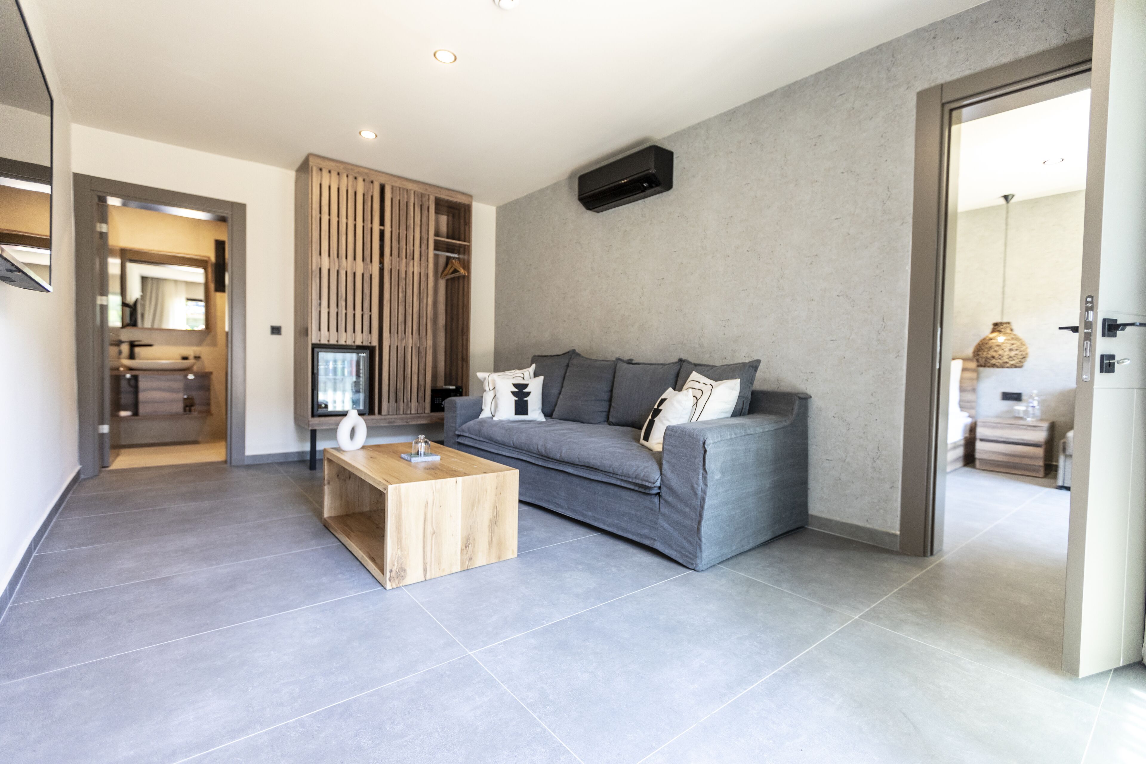 grand deluxe | 1 bedroom, premium bedding, minibar, laptop workspace