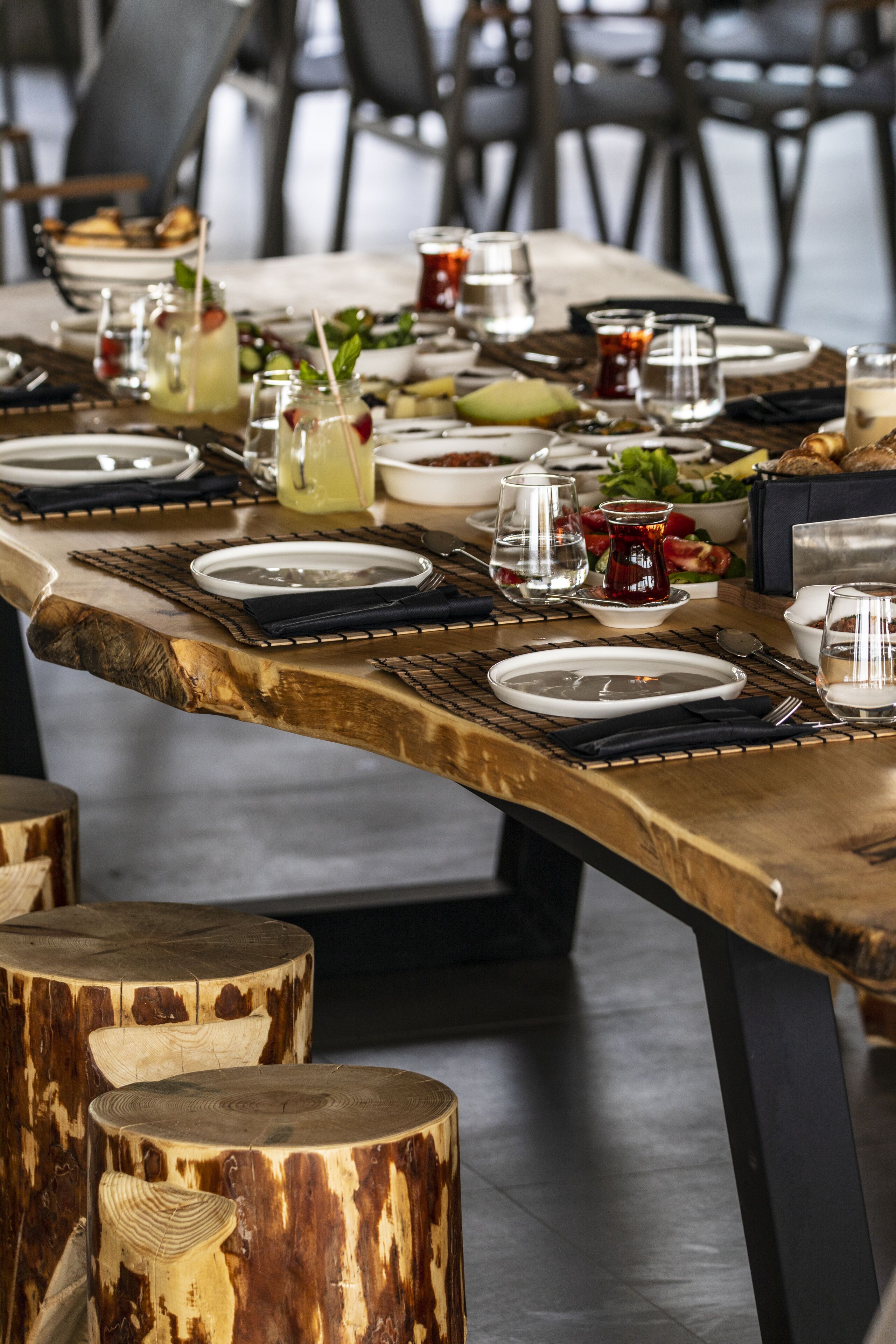 free daily cooked-to-order breakfast