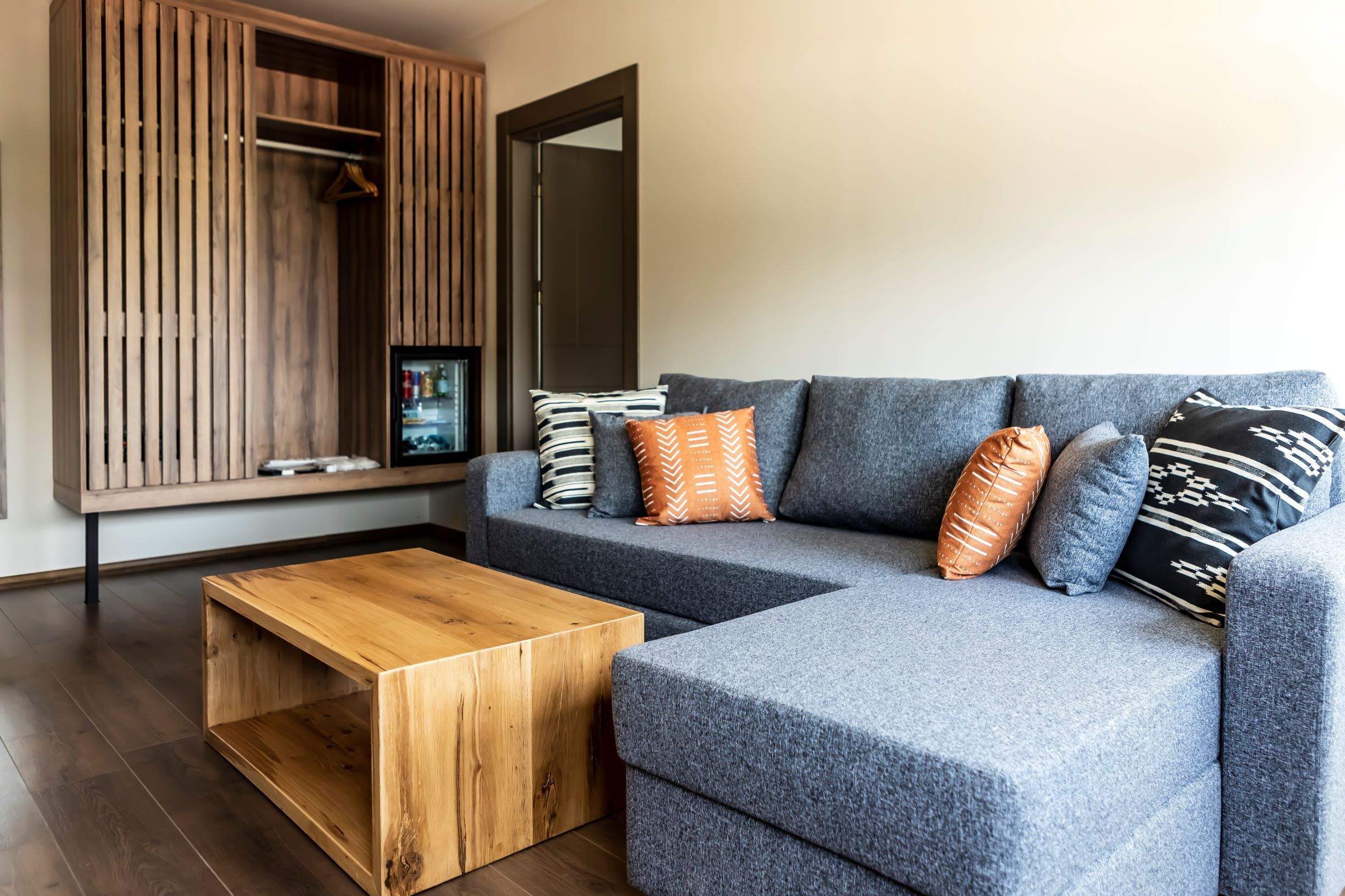 1 bedroom, premium bedding, minibar, laptop workspace