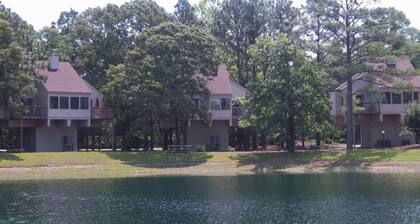 Waterwood Resort and Sand Castle Village by VRHost