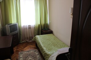 Economy Single Room | In-room safe, desk, blackout drapes, iron/ironing board