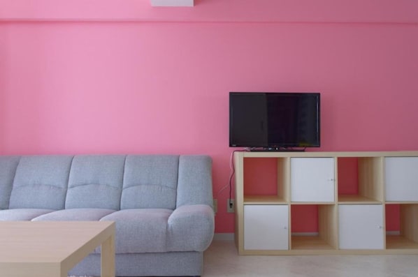 TV