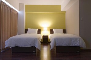 1 bedroom, desk, free WiFi, bed sheets - Simple Room Recommended for beginners WALLABY HO / Kawaguchi Saitama (Kawaguchi)