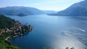 منظر من الجو على ارتفاع عالٍ