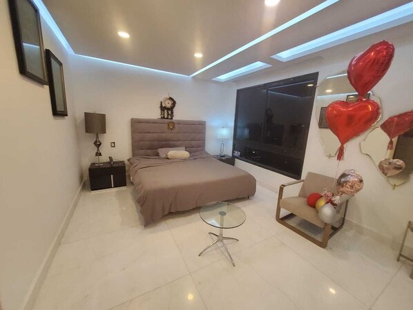 2 bedrooms