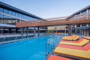 Indoor pool, outdoor pool