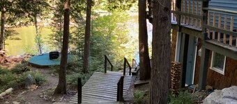 Family-friendly cottage right on Drag River